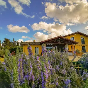 https://country-house-erba-regina.it-romehotels.com