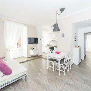 https://appartamento-ponte-lungo.it-romehotels.com